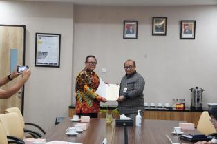 Penyerahan MoU Kerjasama antara Pemkab Musi Rawas dan PKN STAN Pola Pembibitan